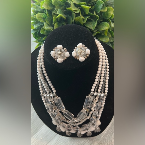 CHICOS STATEMENT NECKLACE & CLIP ON EARRINGS-SPARKLE BLING TASSLES & MORE!🔥🔥🔥 - Picture 3 of 17